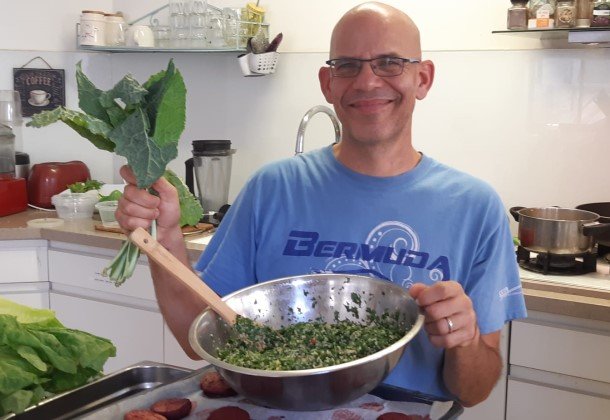 השף גיל הררי בפעולה