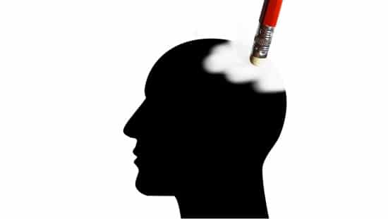 מחסור בוויטמין D מגביר את הסיכון לאלצהיימר - מחלה ניוונית הפוגעת בעצבי המוח בהדרגתיות. איור: pixabay