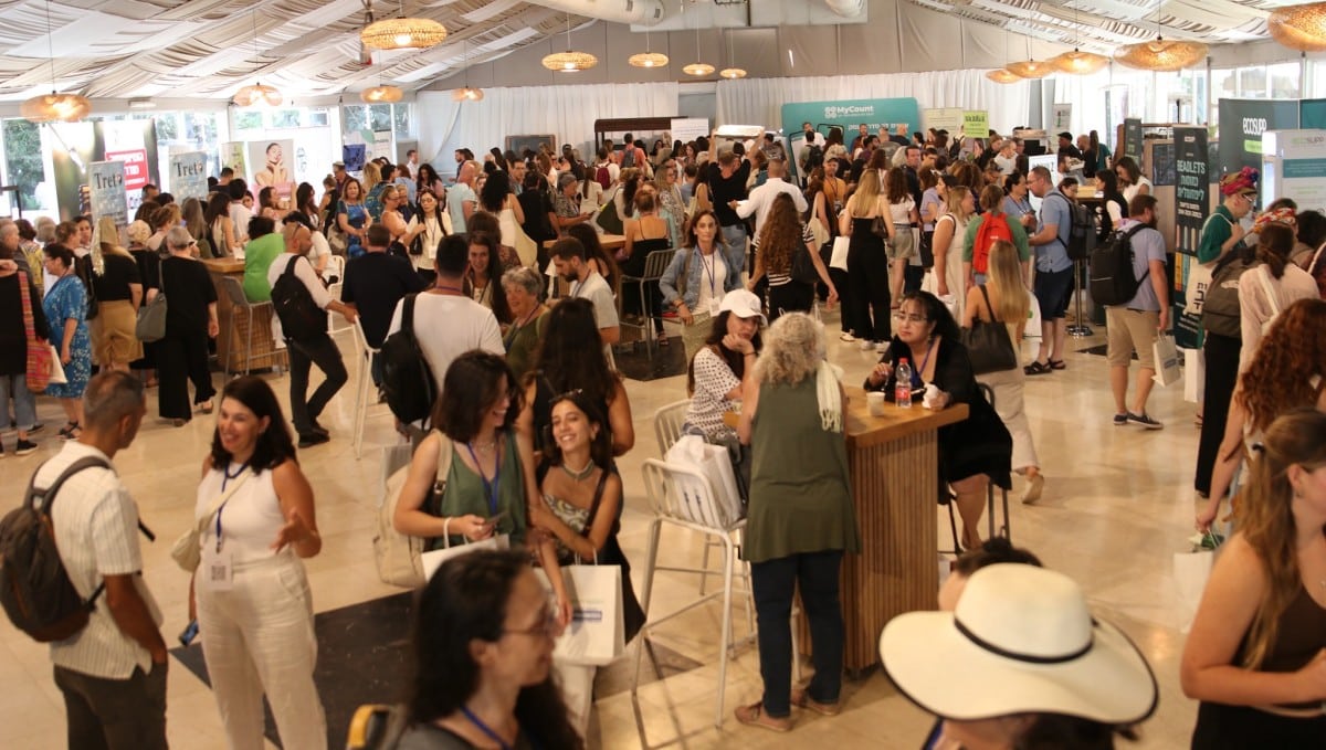 פותחים את הכנס בשופינג ומינגלינג. צילום: ליאור שני