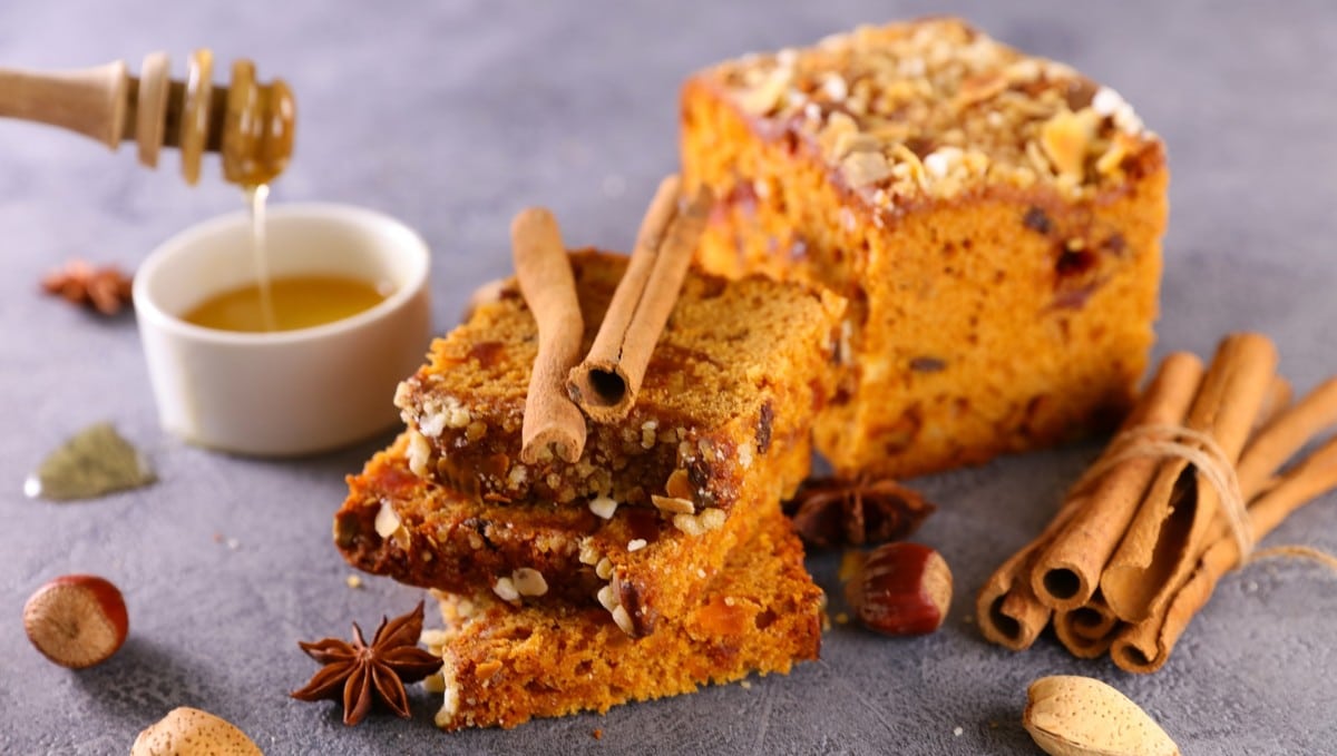 עוגת דבש טעימה ובריאה. צילום: יח"צ