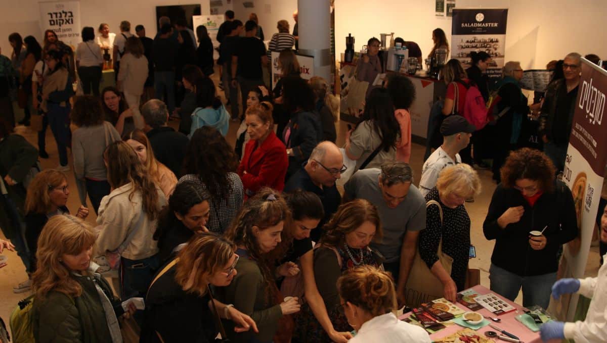 הנחות משמעותיות ומבצעים בלעדיים במתחם הדוכנים. צילום: ליאור שני