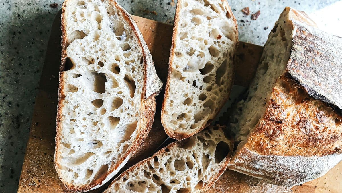 הסוכר מסתתר גם בלחם "בריא". צילום: Pexels