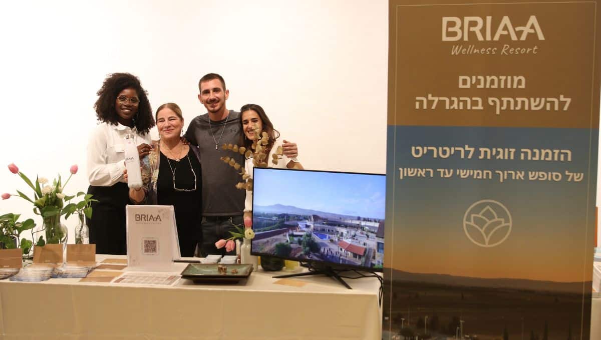 דוכנים מכל הסוגים בכנס "אוכלים בריא 16". צילום: ליאור שני