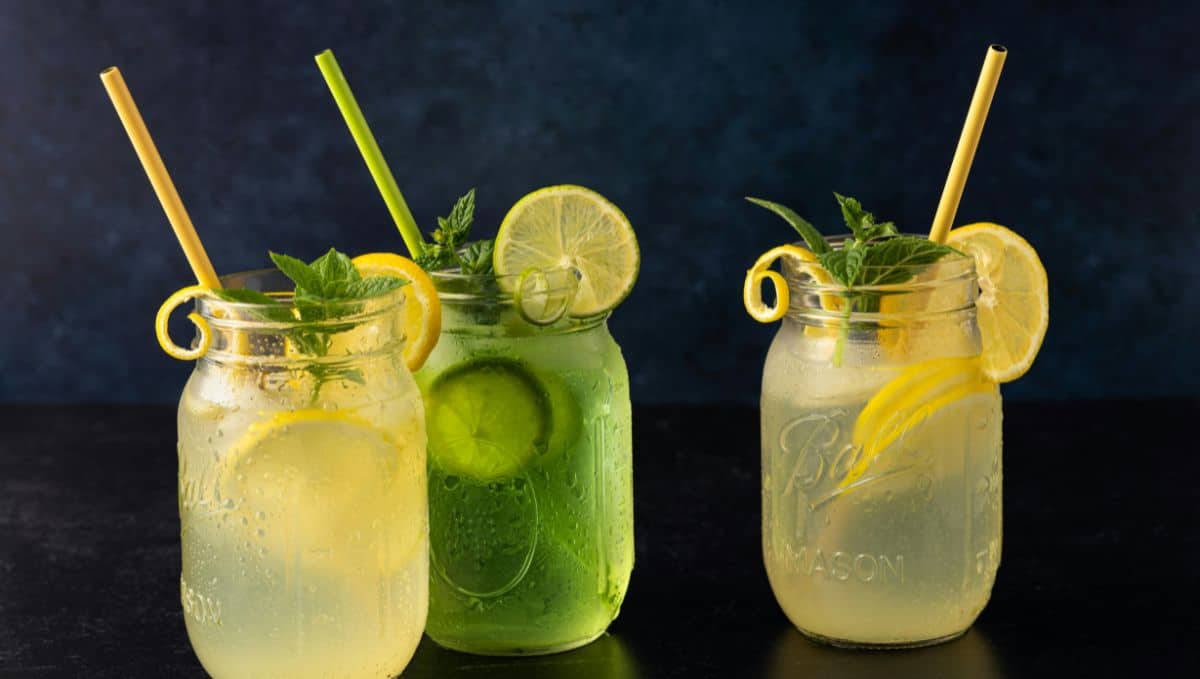 מים עם לימון בבוקר. תמונה: Pexels