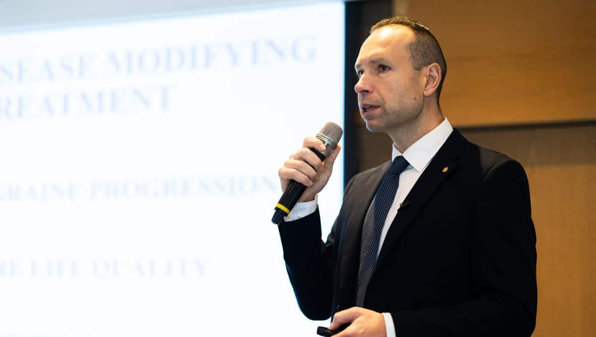 דוקטור פיוטר מליקוב מרצה. צילום: יונה קפלן