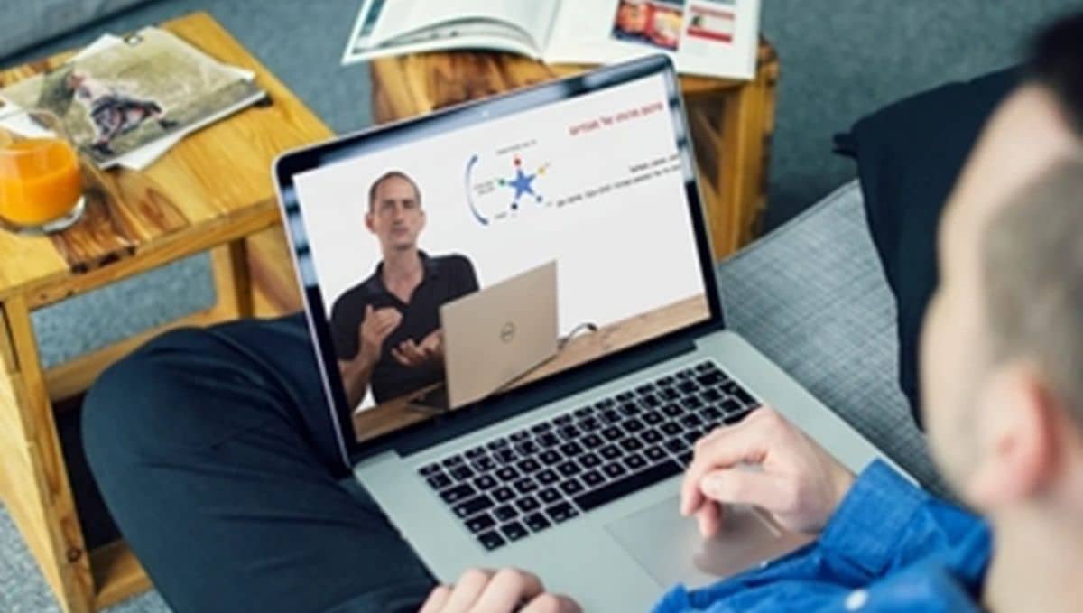 לומדים מאייל לקרוא את בדיקות הדם דרך שלושת הרבדים. תמונה: אייל שפרינגר