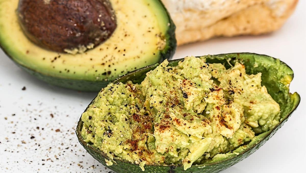 סלט אבוקדו-טחינה קטוגני. צילום: Pixabay